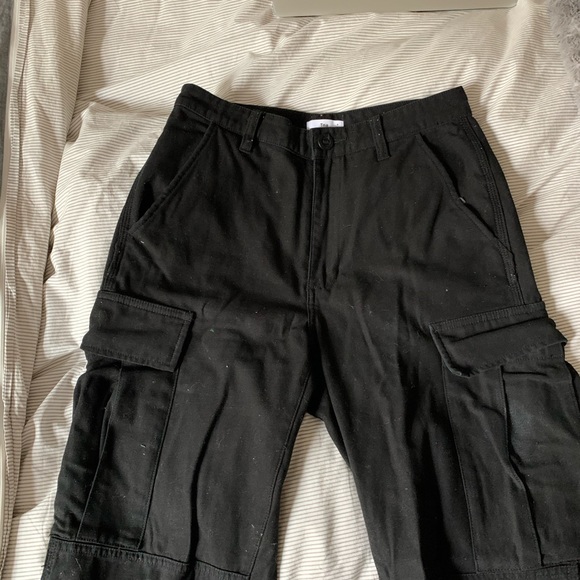 SOLD ‼️‼️ -TNA BLACK CARGO PANTS - Picture 3 of 13